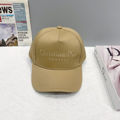 Dior solid color simple baseball cap