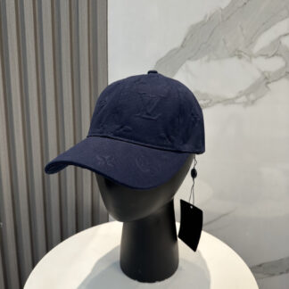 Louis Vuitton versatile fashion baseball cap