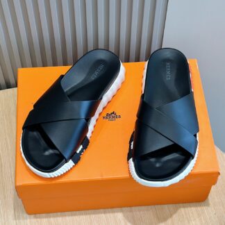 Hermès black and white men's cross ultra-light and comfortable slippers