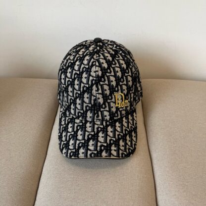 Dior simple and versatile fashion baseball cap