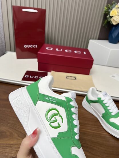 Gucci casual sneakers - Image 2