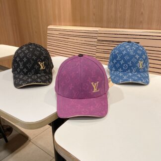 Louis Vuitton Korean version of the new British style baseball cap