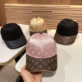 Louis Vuitton Korean version of the new British sports baseball cap