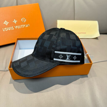 Louis Vuitton Classic Checkerboard Baseball Cap