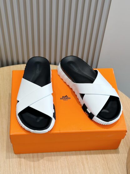 Hermès White Men's Cross Ultra Light Comfort Slippers