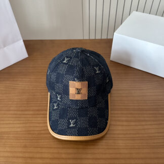 Louis Vuitton lightweight breathable baseball cap for men and women