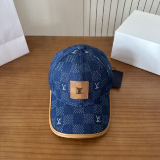 Louis Vuitton lightweight breathable baseball cap for men and women