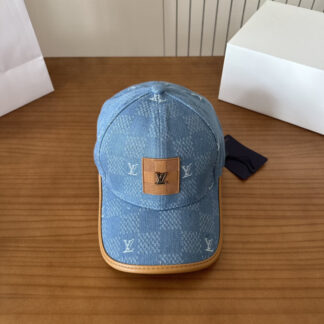 Louis Vuitton lightweight breathable baseball cap for men and women