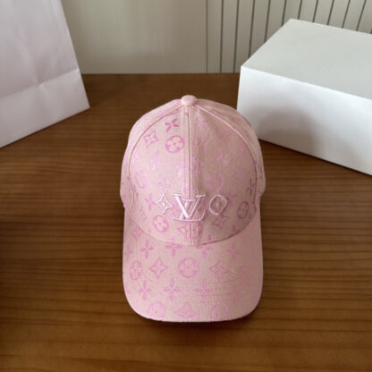 Louis Vuitton lightweight breathable baseball cap for men and women