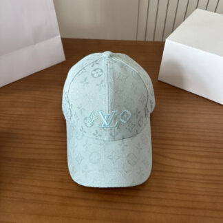 Louis Vuitton lightweight breathable baseball cap for men and women