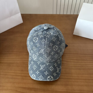 Louis Vuitton lightweight breathable baseball cap for men and women