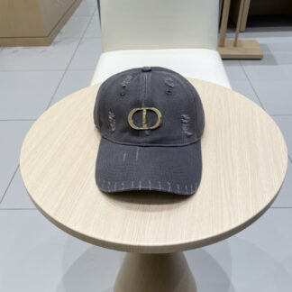 Dior stylish simple baseball cap