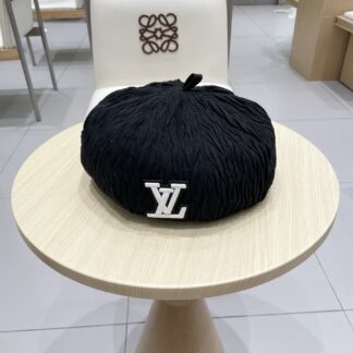 Louis Vuitton Japanese retro simple versatile pleated beret flat cap