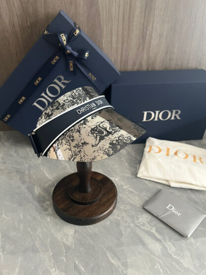 Dior stylish sun hat - Image 2
