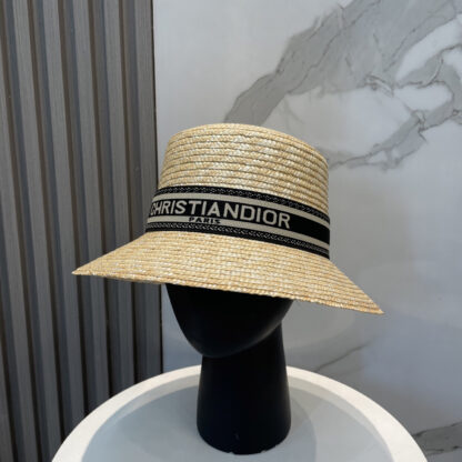 Dior fashionable and versatile straw hat