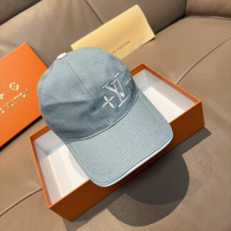 Louis Vuitton embroidered baseball cap