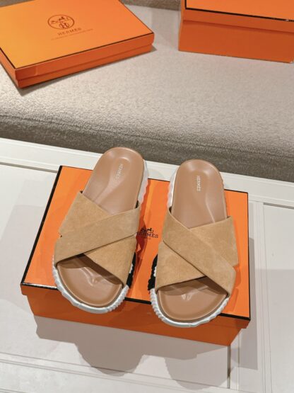 Hermes apricot soft and comfortable casual cross-slippers