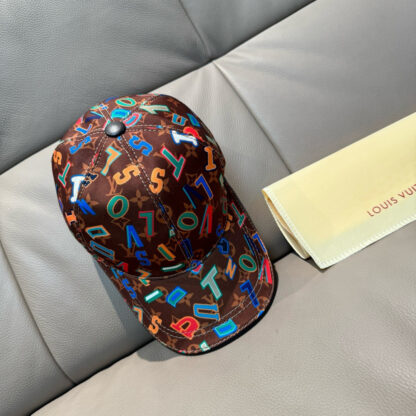 Louis Vuitton silk-screen baseball cap