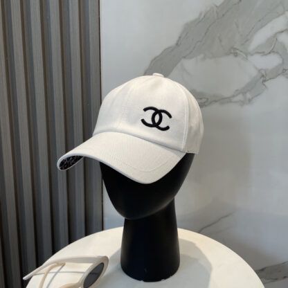 Chanel double-sided embroidered baseball cap