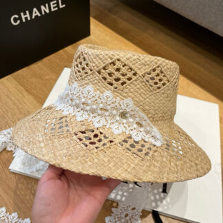 Chanel raffia hollow hat
