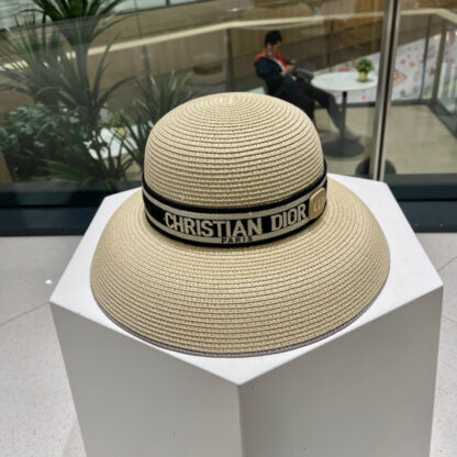 Dior casual large brim straw sun hat