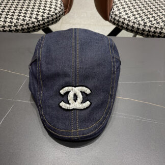 Chanel Japanese retro couple casual British beret