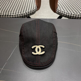 Chanel Japanese retro couple casual British beret