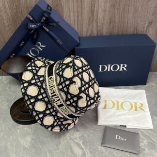 Dior narrow brim bucket hat