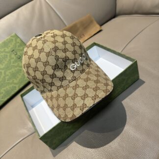 Gucci embroidered baseball cap