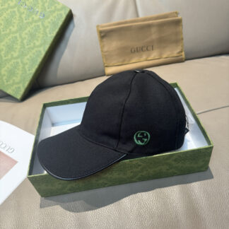 Gucci embroidered baseball cap