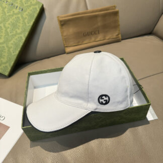 Gucci embroidered baseball cap