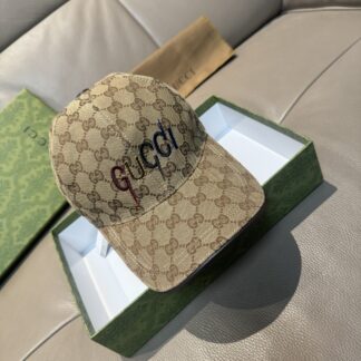 Gucci embroidered baseball cap