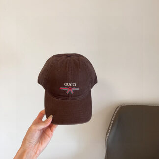 Gucci simple baseball cap