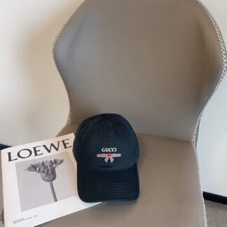 Gucci simple baseball cap