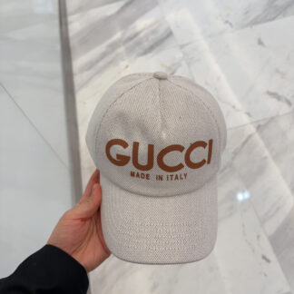 Gucci simple baseball cap