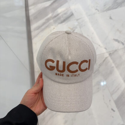 Gucci simple baseball cap