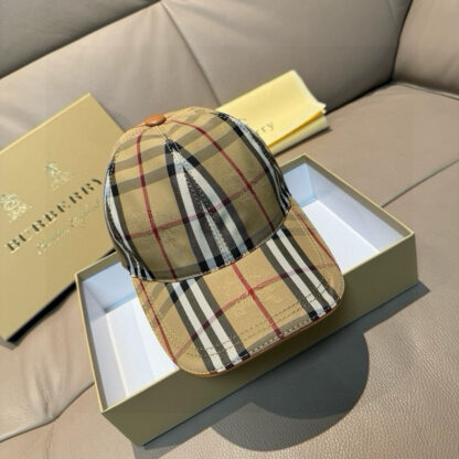 Burberry Simple Fashion Baseball Cap - Image 2