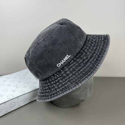 Chanel simple casual bucket hat