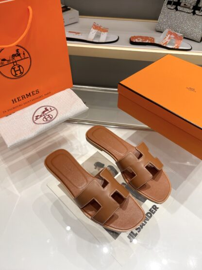 Hermès early spring new brown handmade slippers