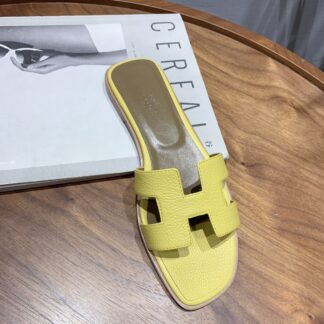 Hermès yellow lychee pattern handmade flat slippers