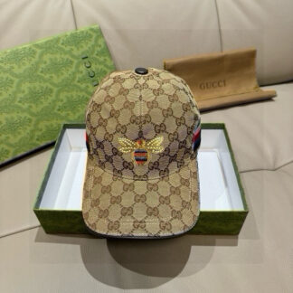 Gucci bee embroidered baseball cap