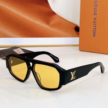 LOUIS VUITTON Fashion Sunglasses - Image 2