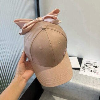 Miu Miu bow cap