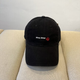 Miu Miu simple baseball cap
