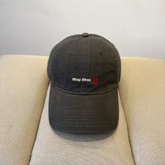 Miu Miu simple baseball cap