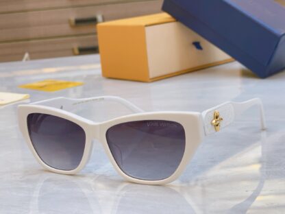 LOUIS VUITTON Fashion Sunglasses
