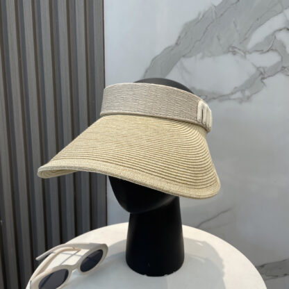 Miu Miu Simple Casual Hat