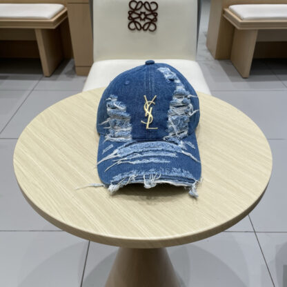 Saint Laurent simple casual baseball cap