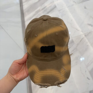 Miu Miu classic trendy baseball cap