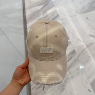 Miu Miu classic trendy baseball cap
